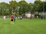 Laatste training S.K.N.W.K. JO9-1 van seizoen 2022-2023 (partijtje tegen de ouders) (2/178)